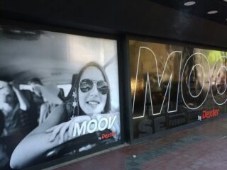 MOOV Ploteo de vidriera